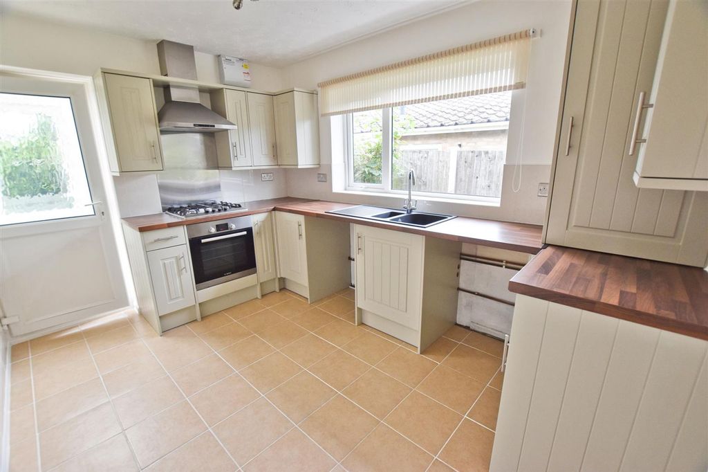 Property photo 3 of 24