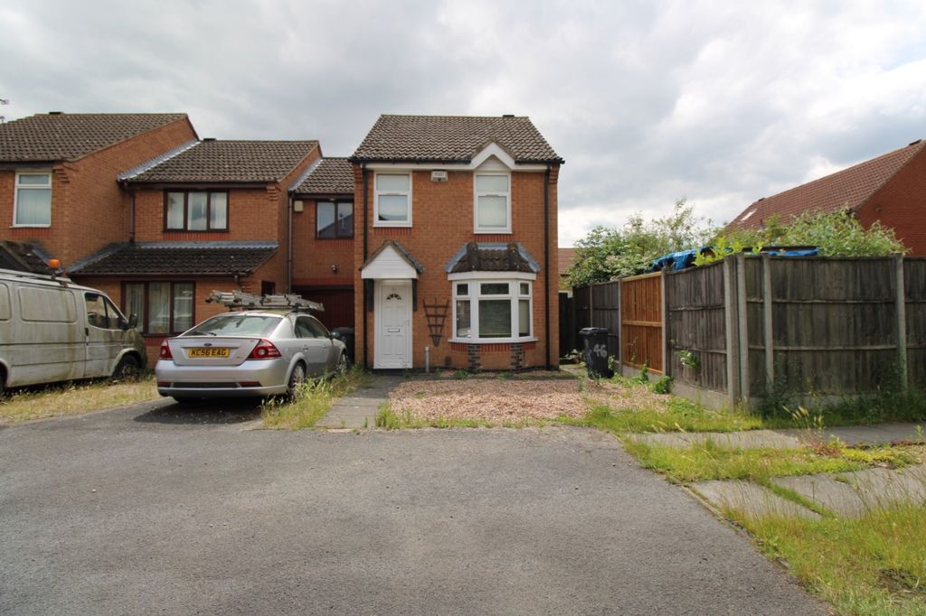 Property photo 1 of 8 Meadowsweet Front