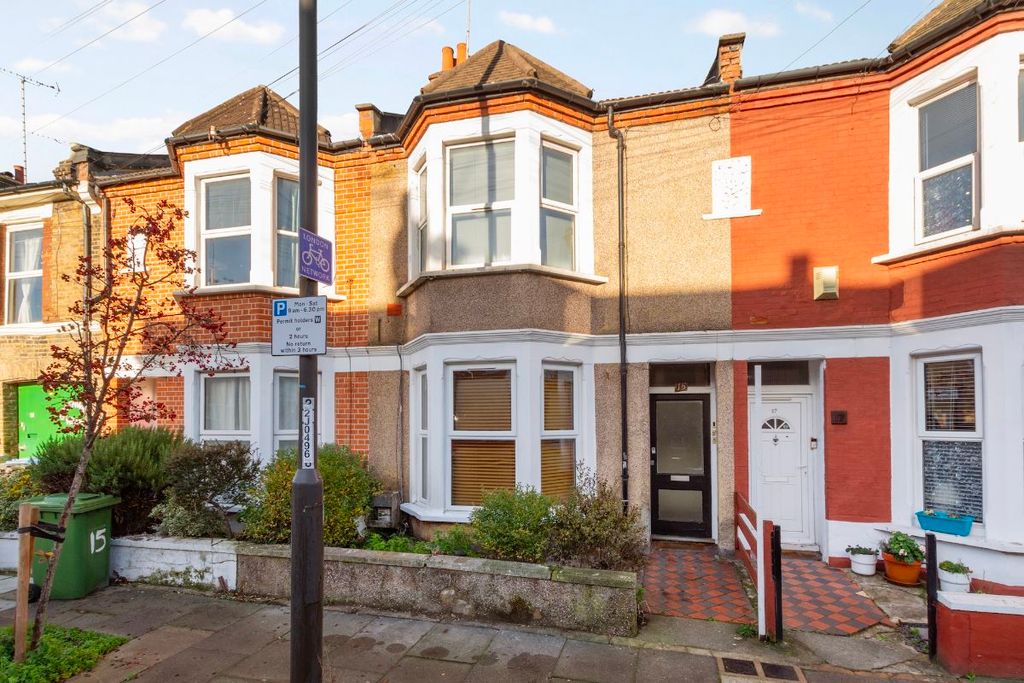 Property photo 1 of 9