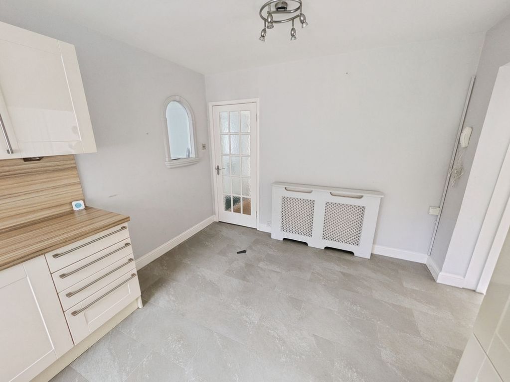 Property photo 3 of 16 Photo 7