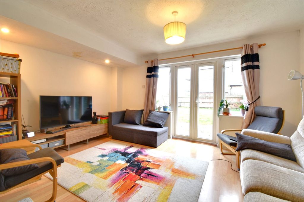 Property photo 2 of 10 Picture No. 03