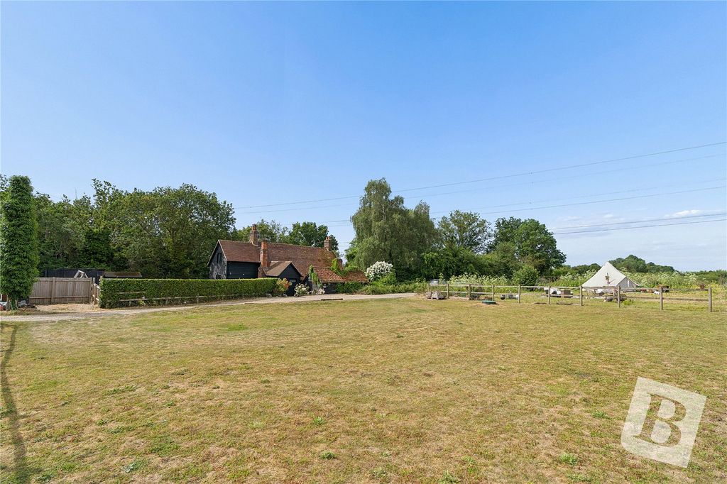 Property photo 1 of 18 Grounds