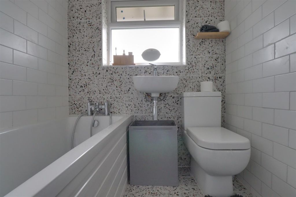 Property photo 2 of 3 Img_7437-Img_7439.Jpg