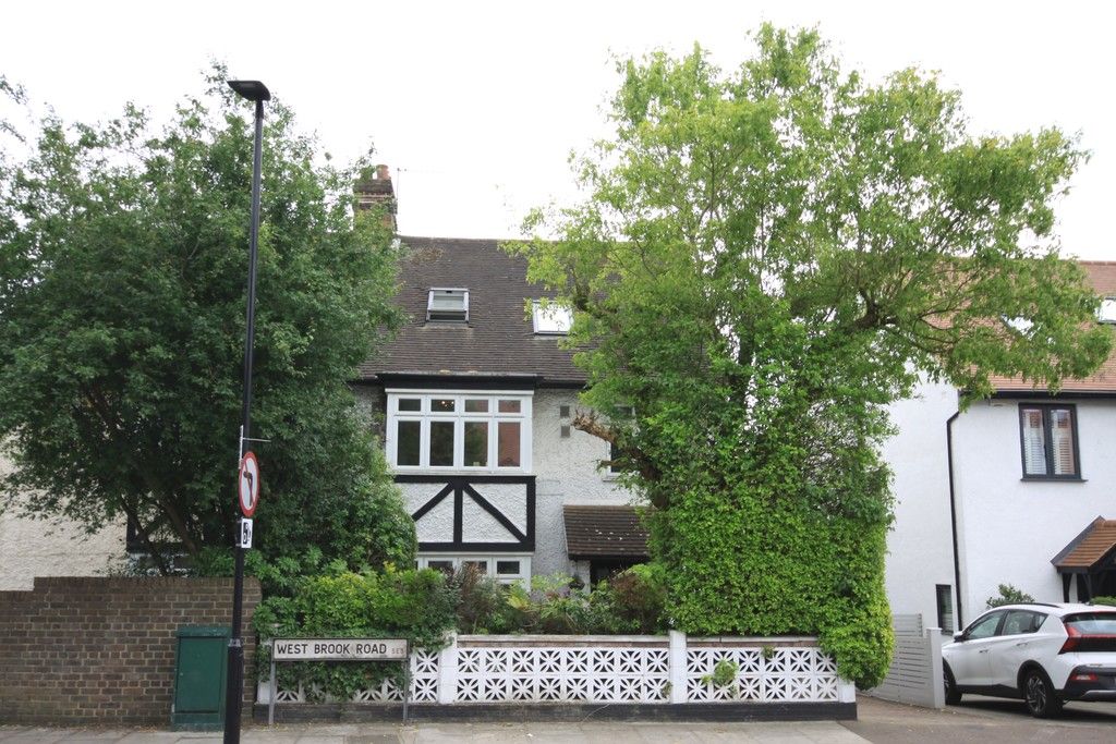 Property photo 1 of 30