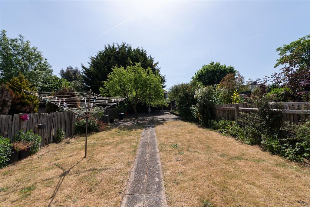 Property photo 2 of 22 Winchmore 2.Jpg