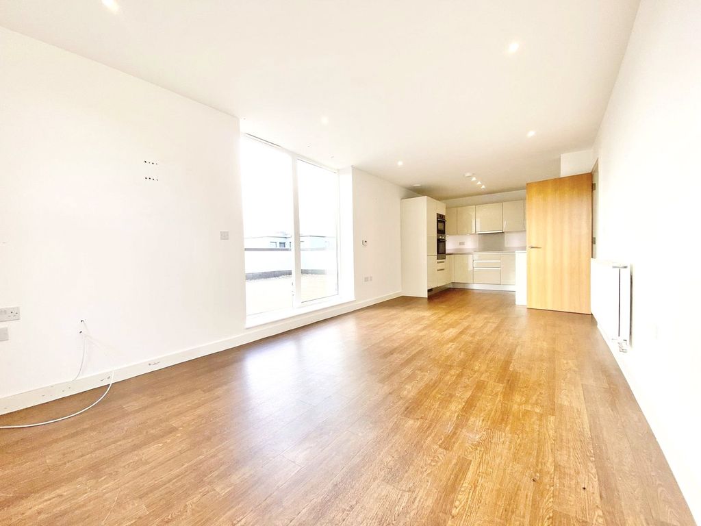 Property photo 2 of 12 Picture No. 04