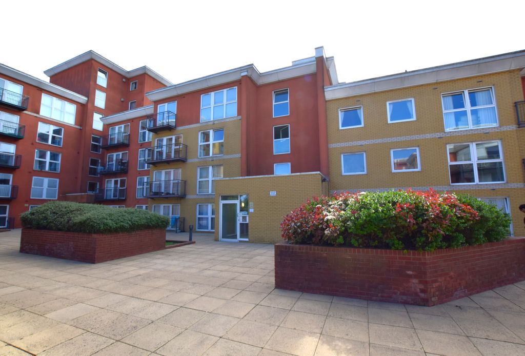 Property photo 1 of 8