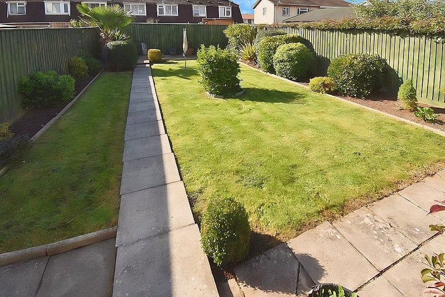 Property photo 2 of 14