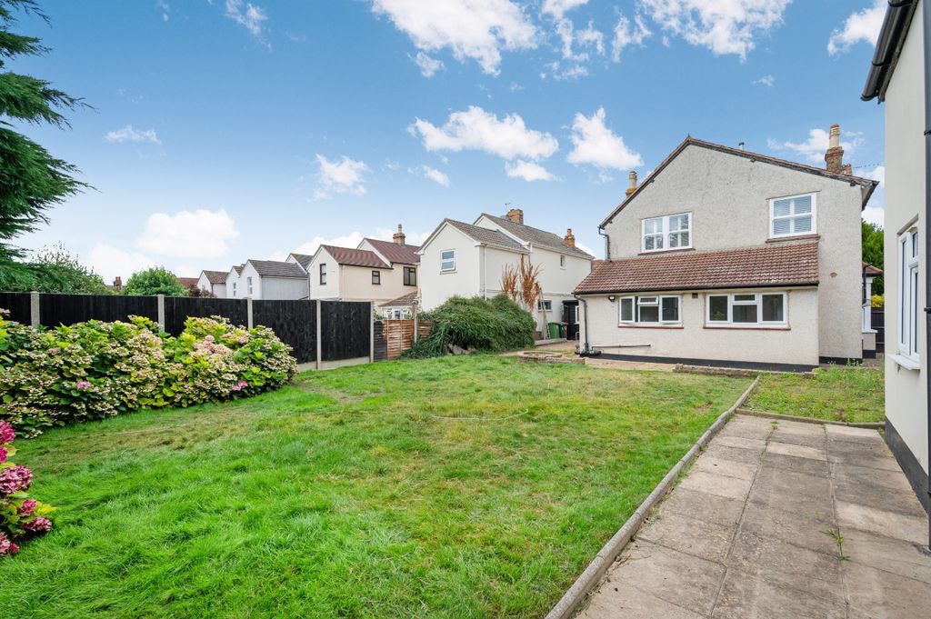 Property photo 3 of 20 4378682