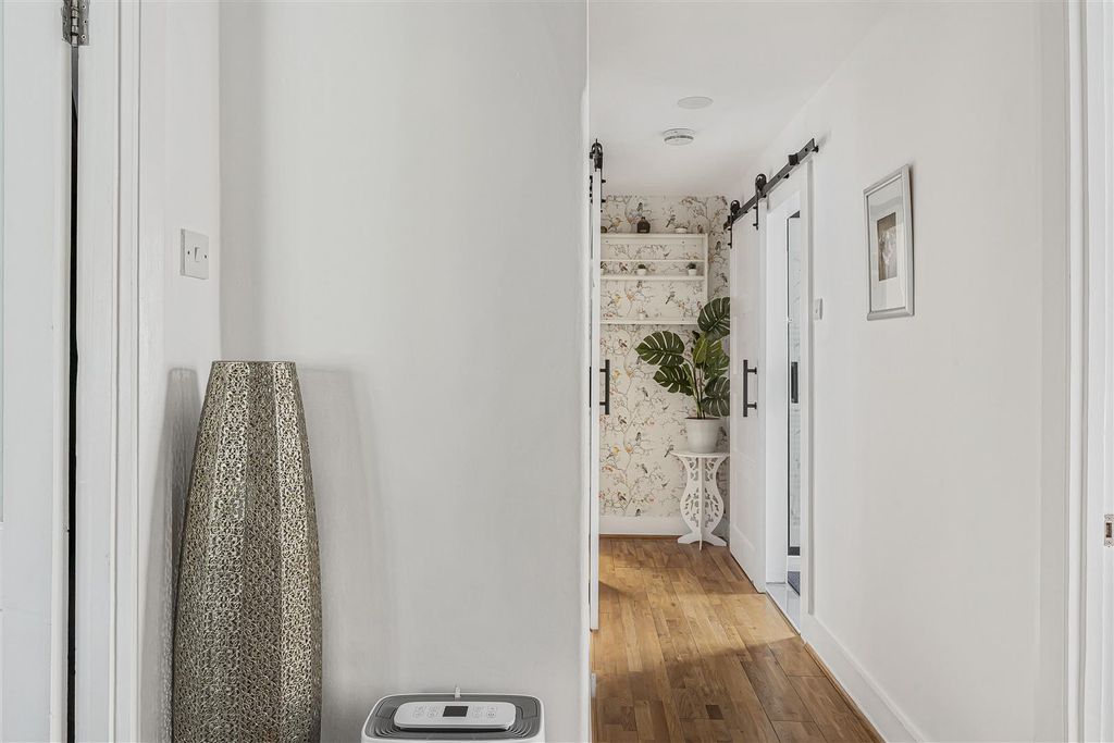 Property photo 3 of 21 5_69571.Jpg