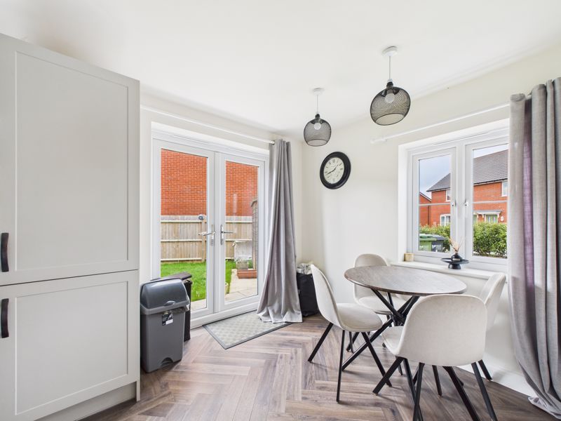 Property photo 3 of 18 Dining