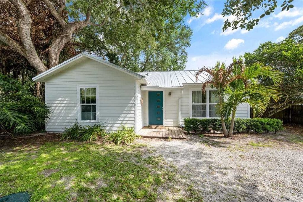 Property photo 1 of 30