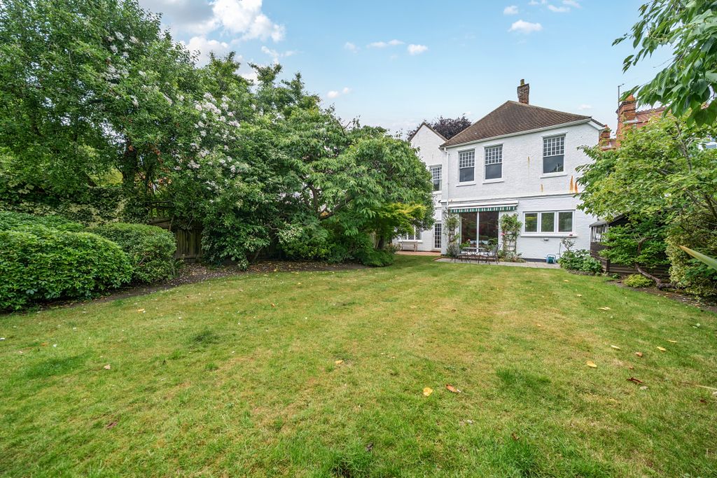 Property photo 1 of 16