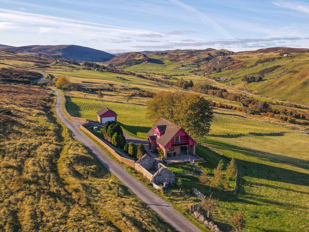 Property photo 1 of 26