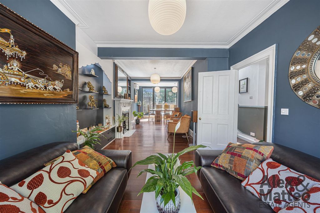 Property photo 3 of 44 Grange Road