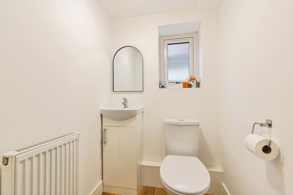 Property photo 3 of 25 Pbox-Img.Jpg