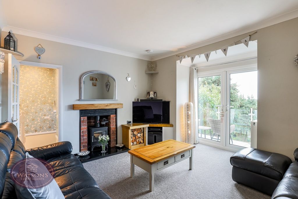 Property photo 3 of 33