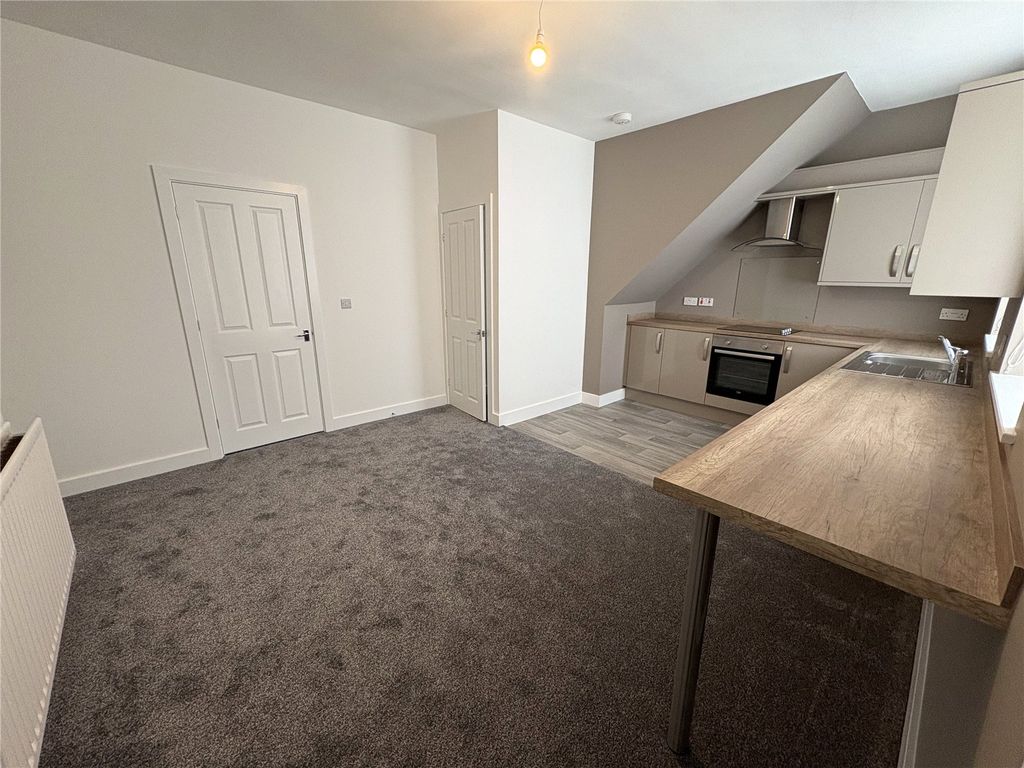 Property photo 3 of 13 Picture No. 05