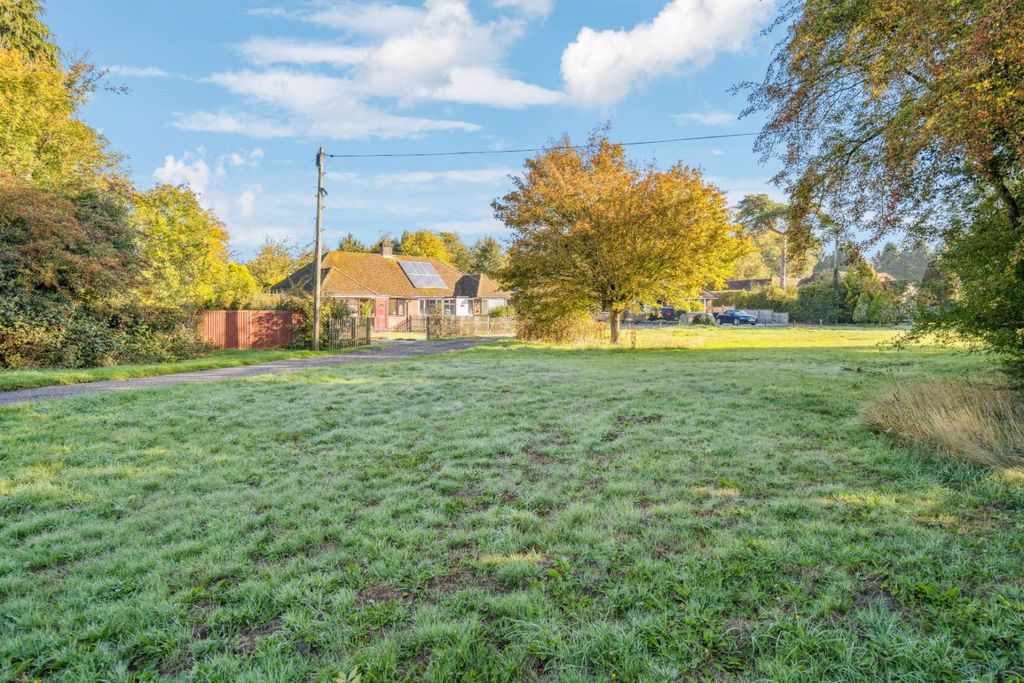 Property photo 3 of 20 Semi-Rural Setting