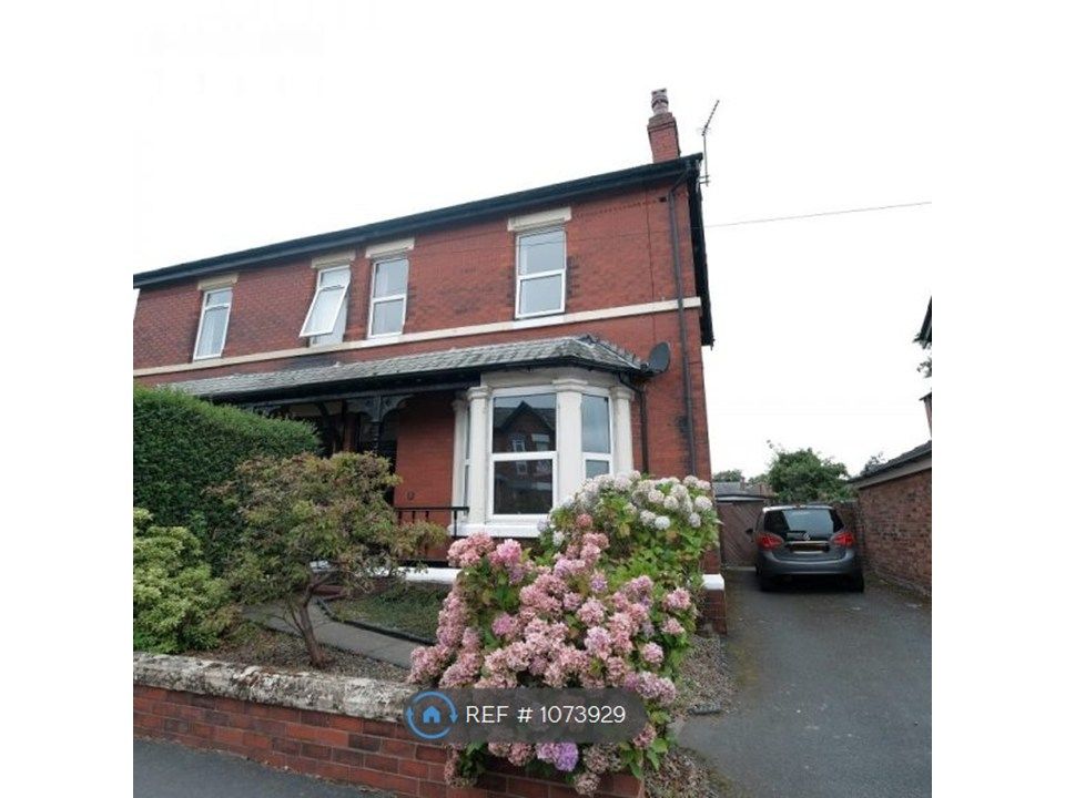Property photo 1 of 24 Spacious 7 Bed Student House
