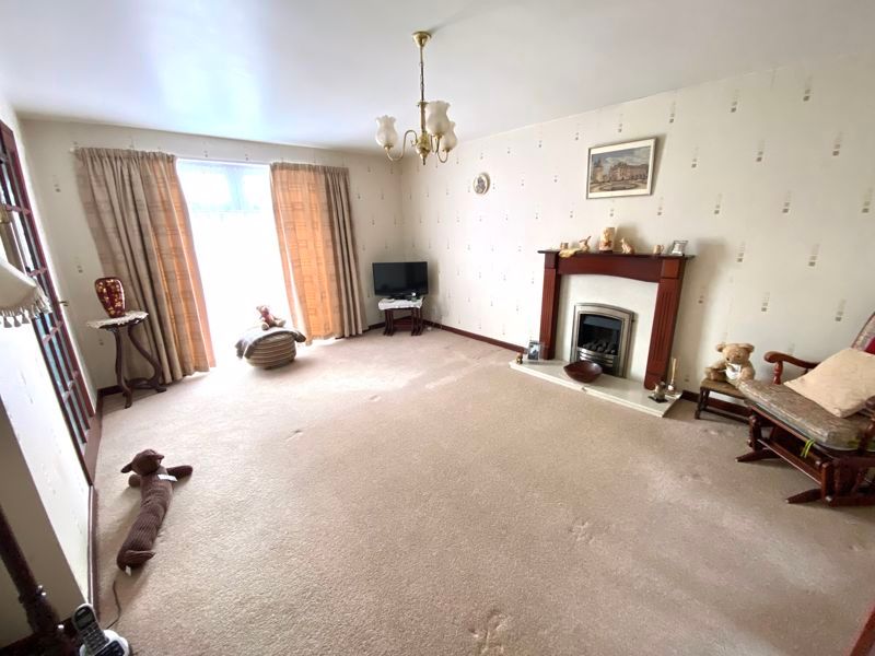 Property photo 3 of 10 Photo 4