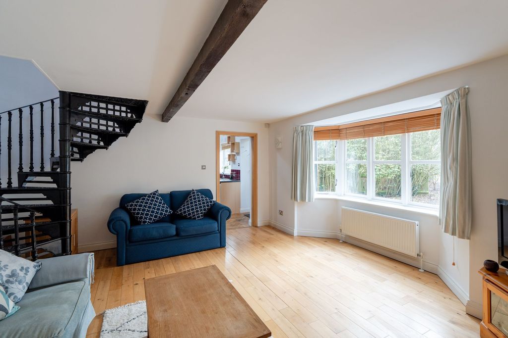 Property photo 2 of 11 Reception