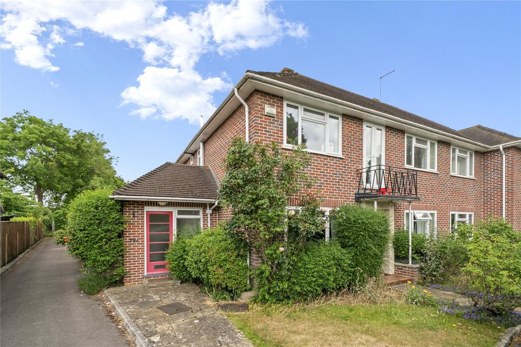Property photo 1 of 11 External View