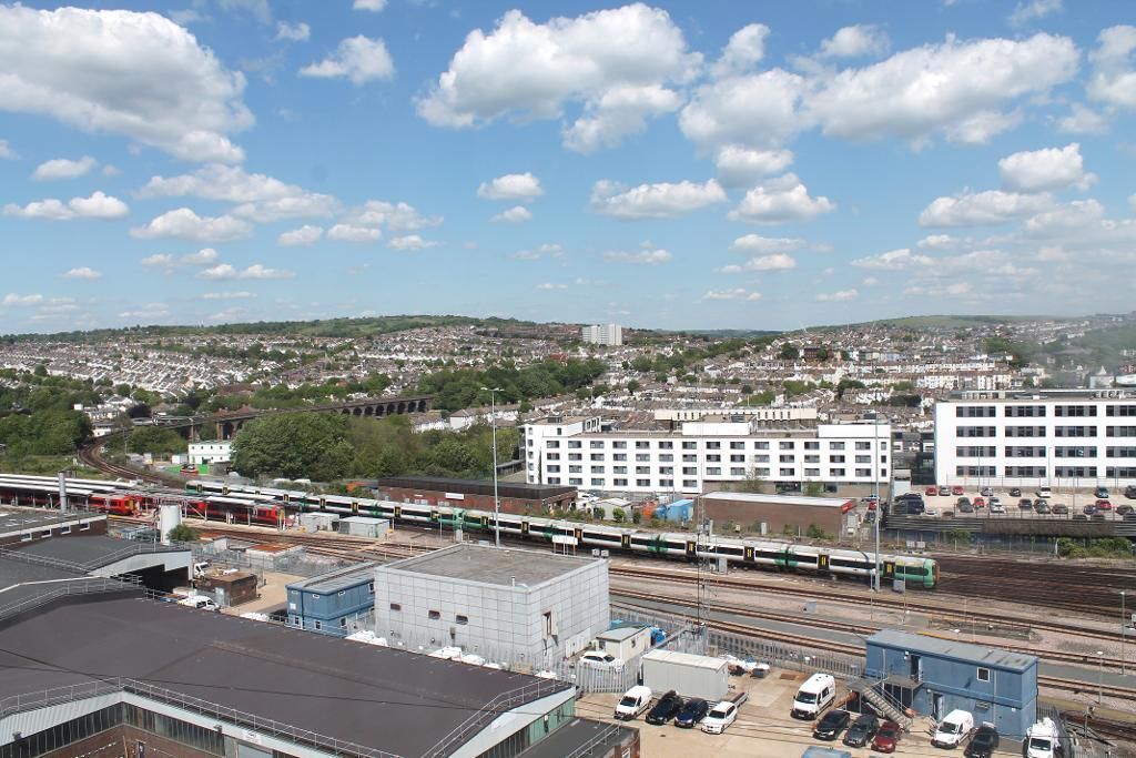 Property photo 3 of 8 Photo 3