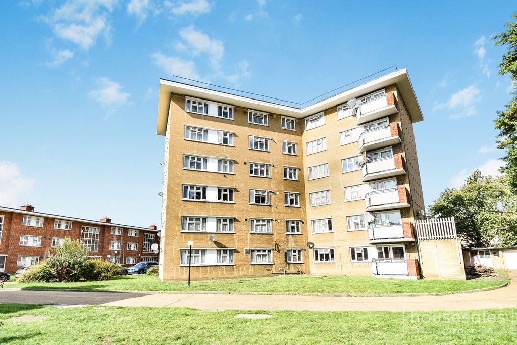 Property photo 1 of 16