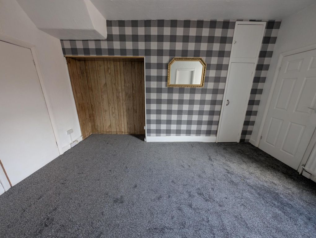 Property photo 2 of 16 Photo 1
