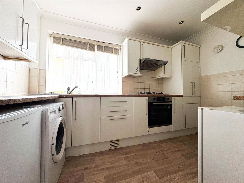 Property photo 2 of 7 Picture No. 09