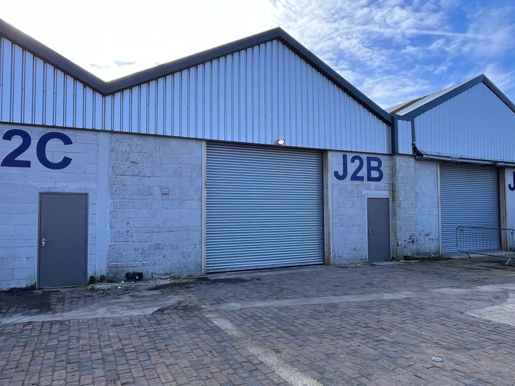 Property photo 2 of 7