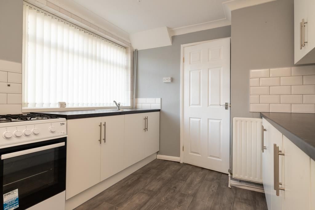 Property photo 2 of 7 Kitchen