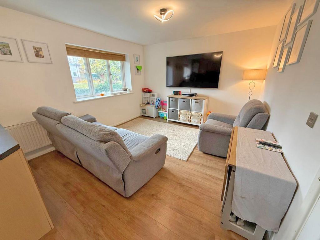 Property photo 3 of 17 2.40.37_90E33c57.Jpg