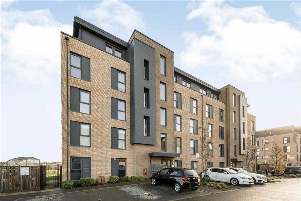 Property photo 1 of 5