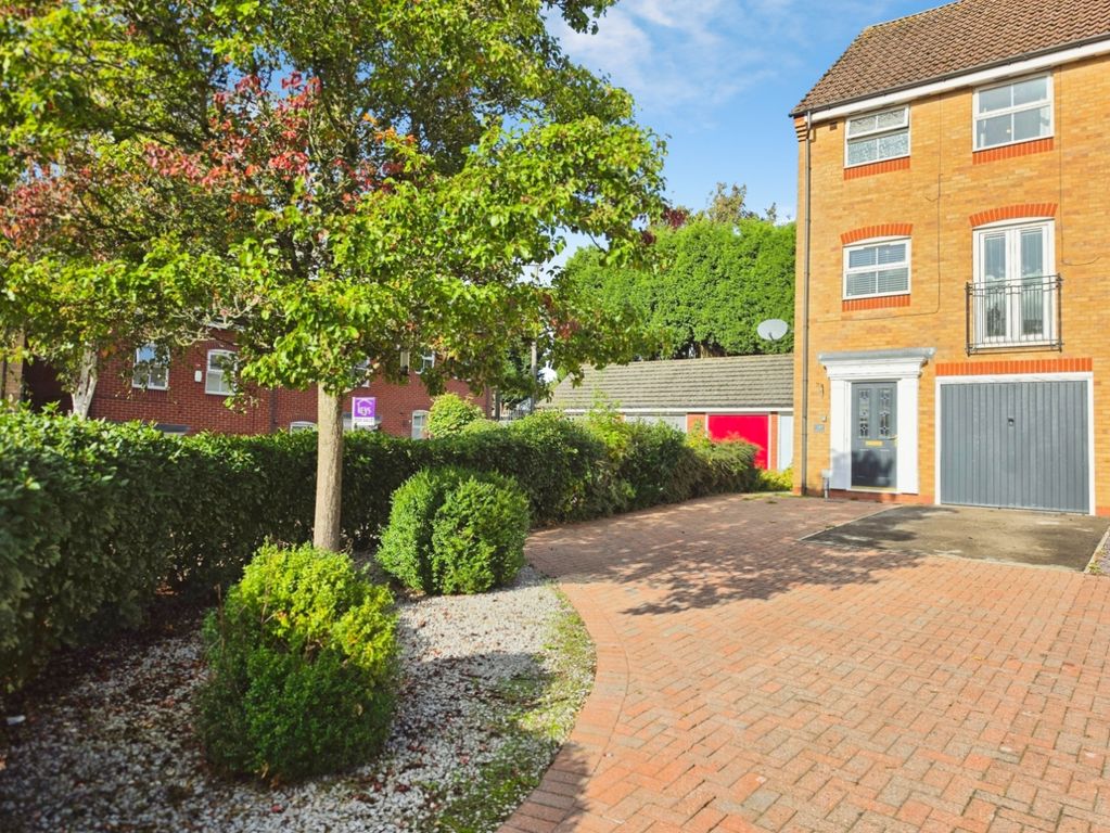 Property photo 1 of 29 Pbox-Img.Jpg