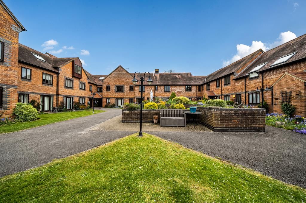 Property photo 2 of 20 Outside