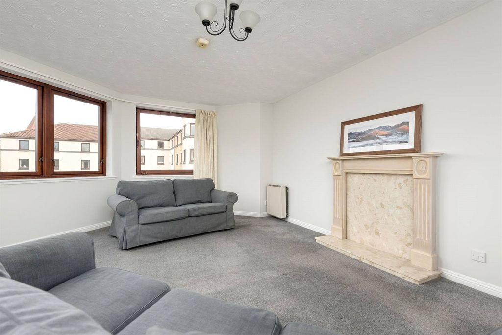 Property photo 3 of 20 Picture No. 11