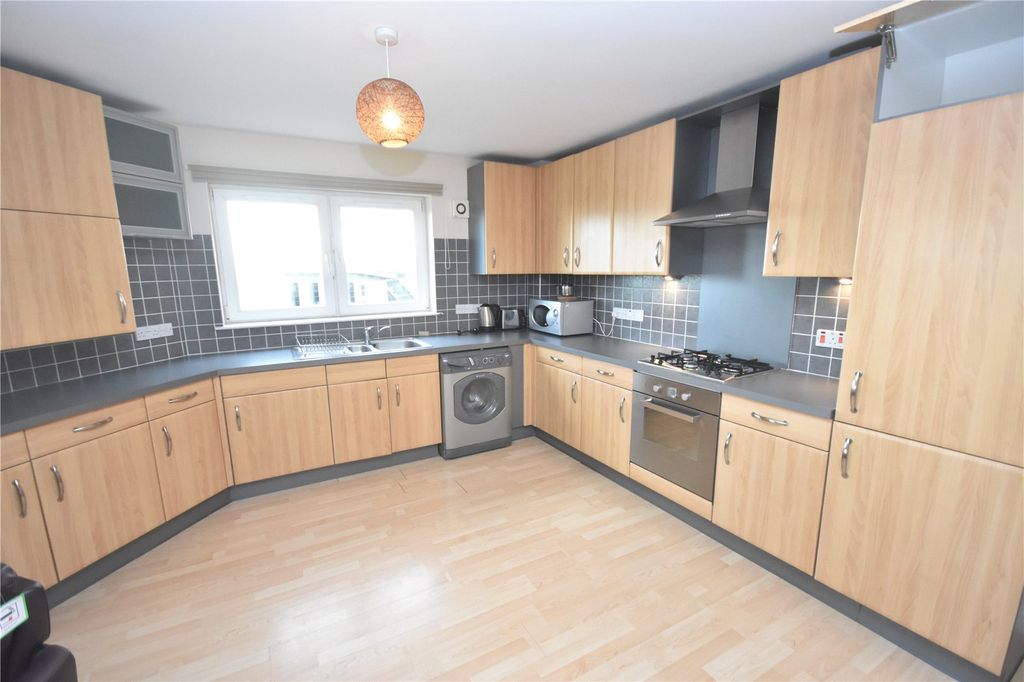 Property photo 2 of 9 Photo 2