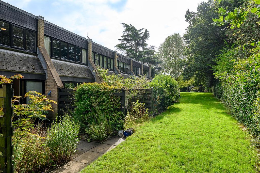 Property photo 1 of 21 External