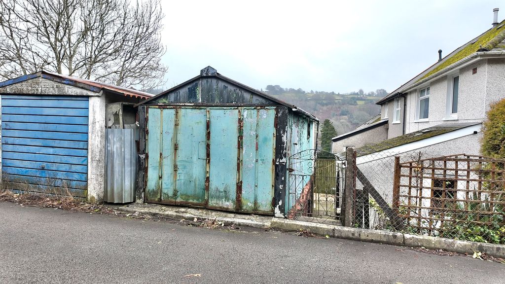 Additional image 26 of 3 bed semi-detached house for saleThe Avenue, Wyllie NP12
