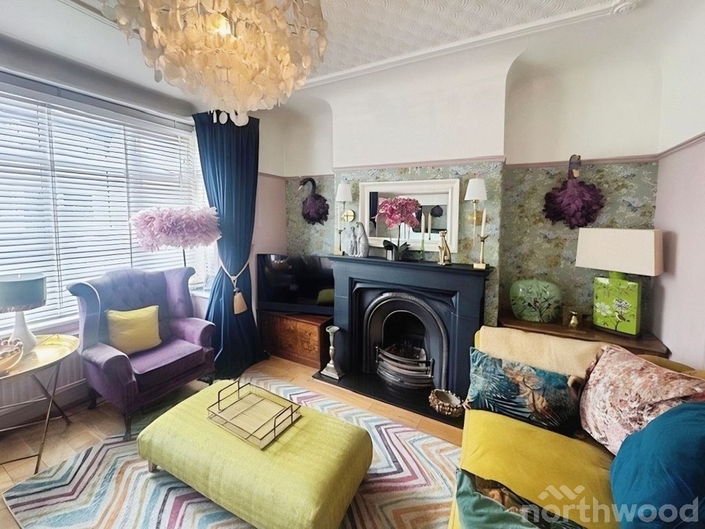 Property photo 2 of 13