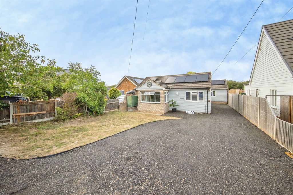 Property photo 2 of 20
