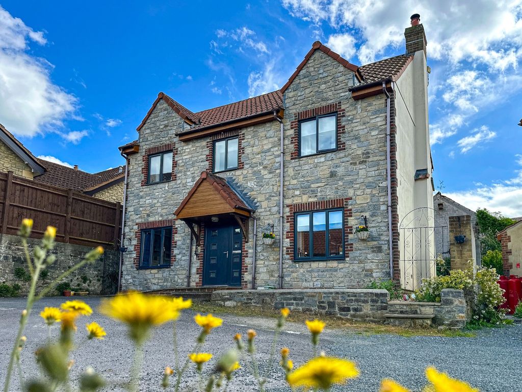 Property photo 1 of 43 4863000