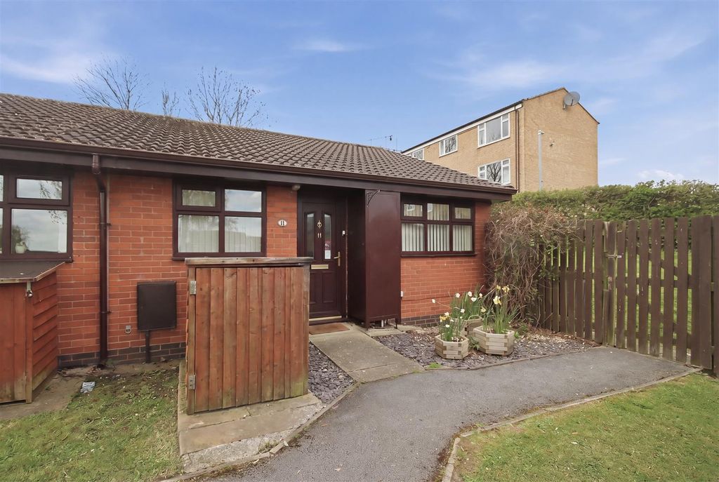 Property photo 1 of 11 Front