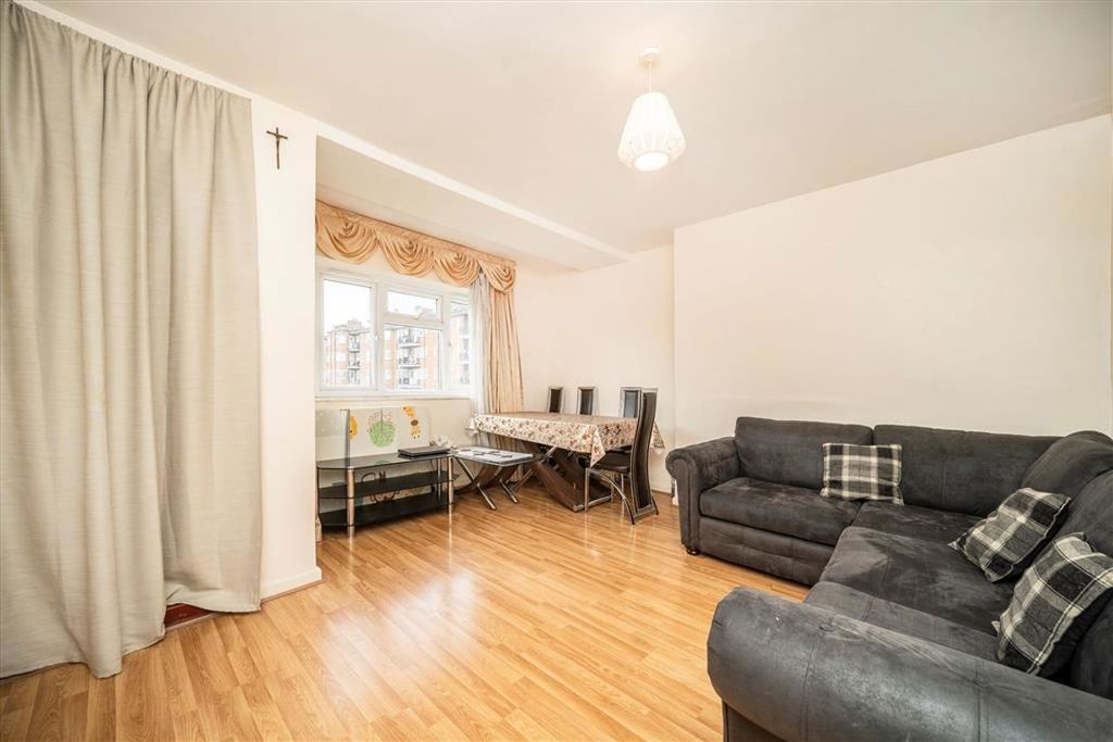 Property photo 3 of 5