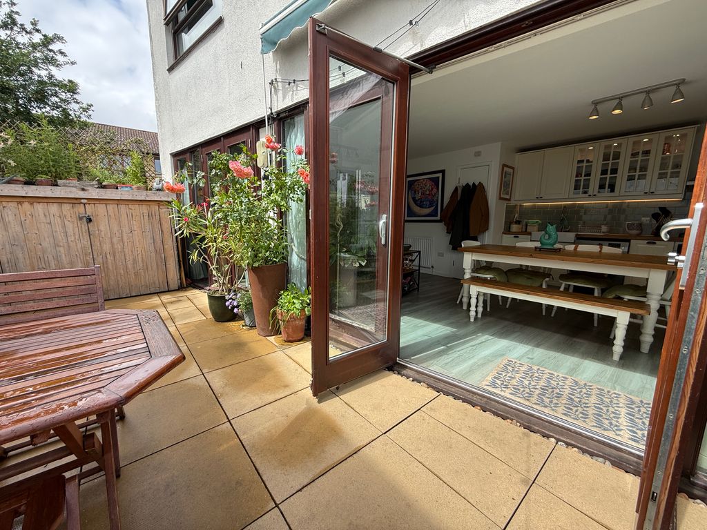 Property photo 1 of 14 Indoor-Outdoor Living