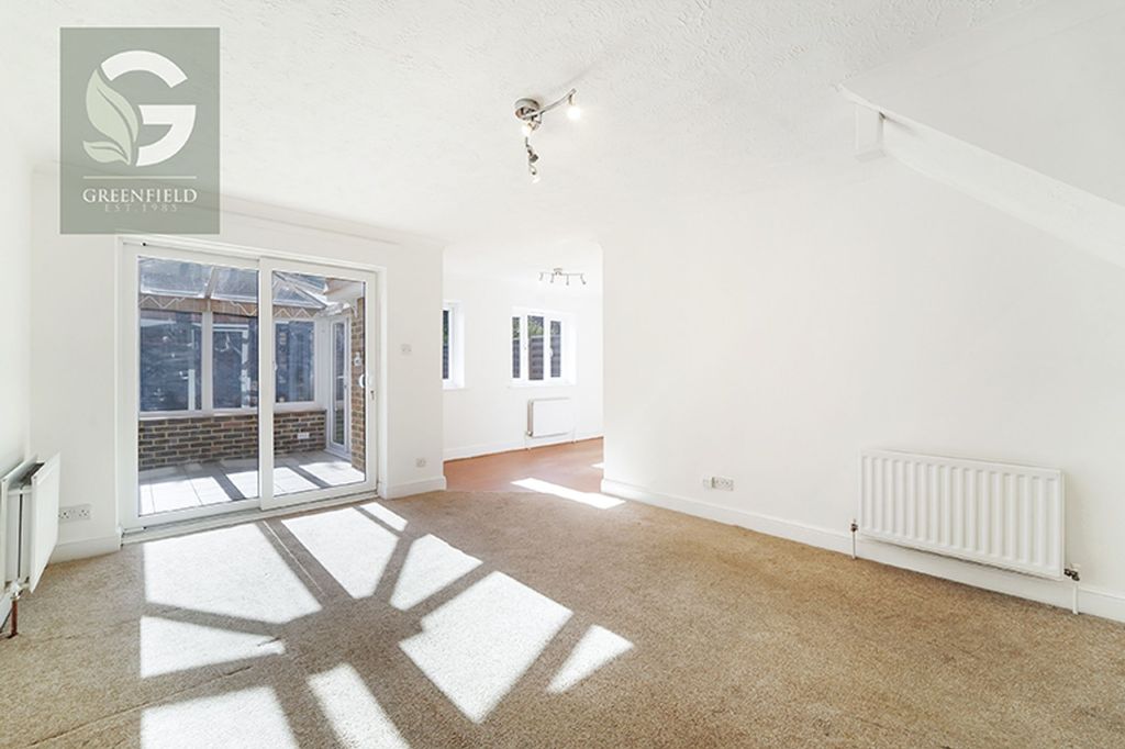 Property photo 2 of 16 Primrose Walk, Ewell Village, Epsom, Surrey, Kt17 2Ez