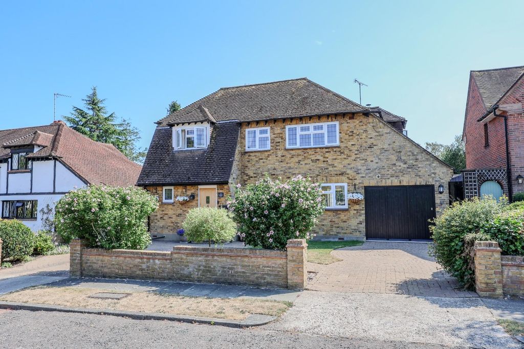 Property photo 1 of 40