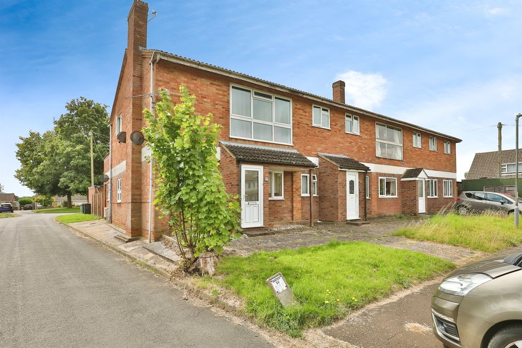 Property photo 1 of 12